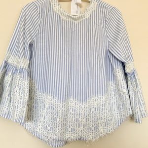 Women white and blue strip with lace on the arms blouse
